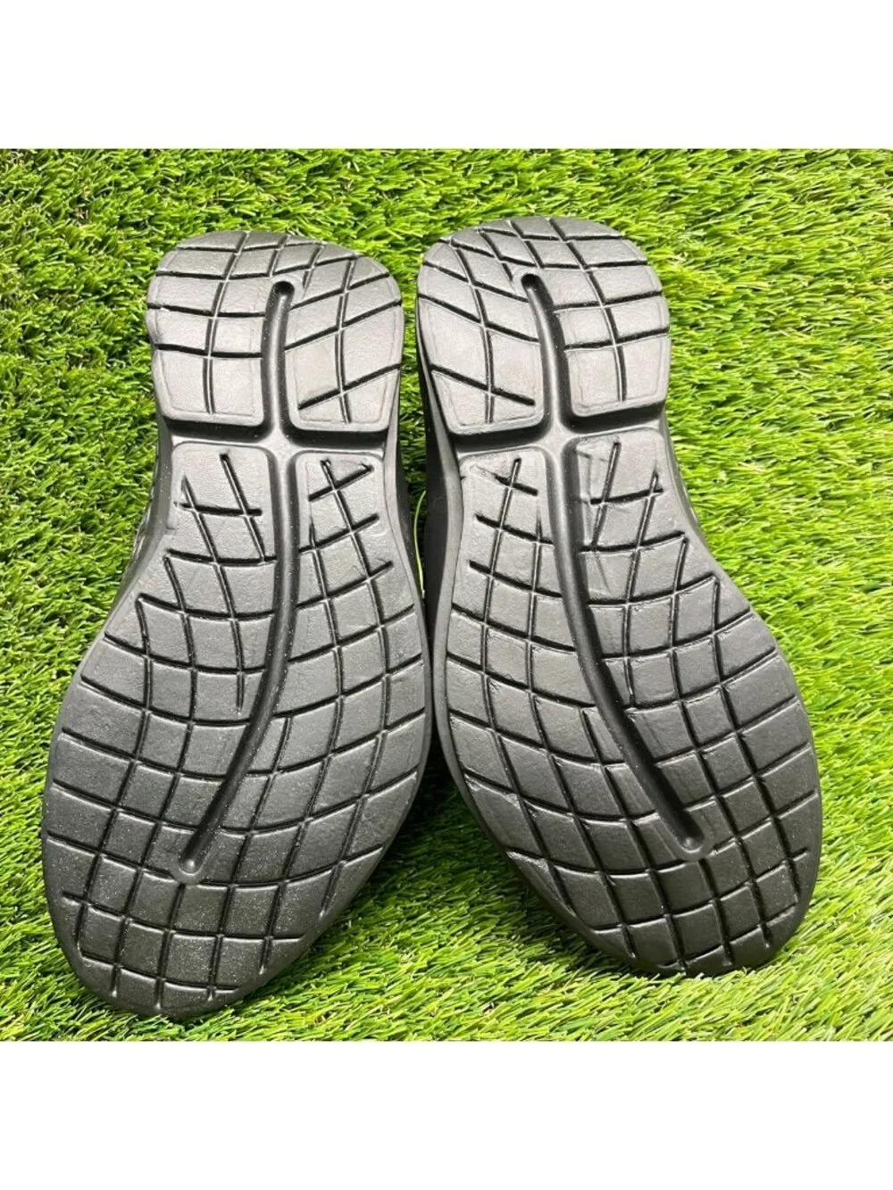 OOFOS OOmg EeZee Low Mens Size 8.5 Black Casual Walking Slip On Recovery Shoes